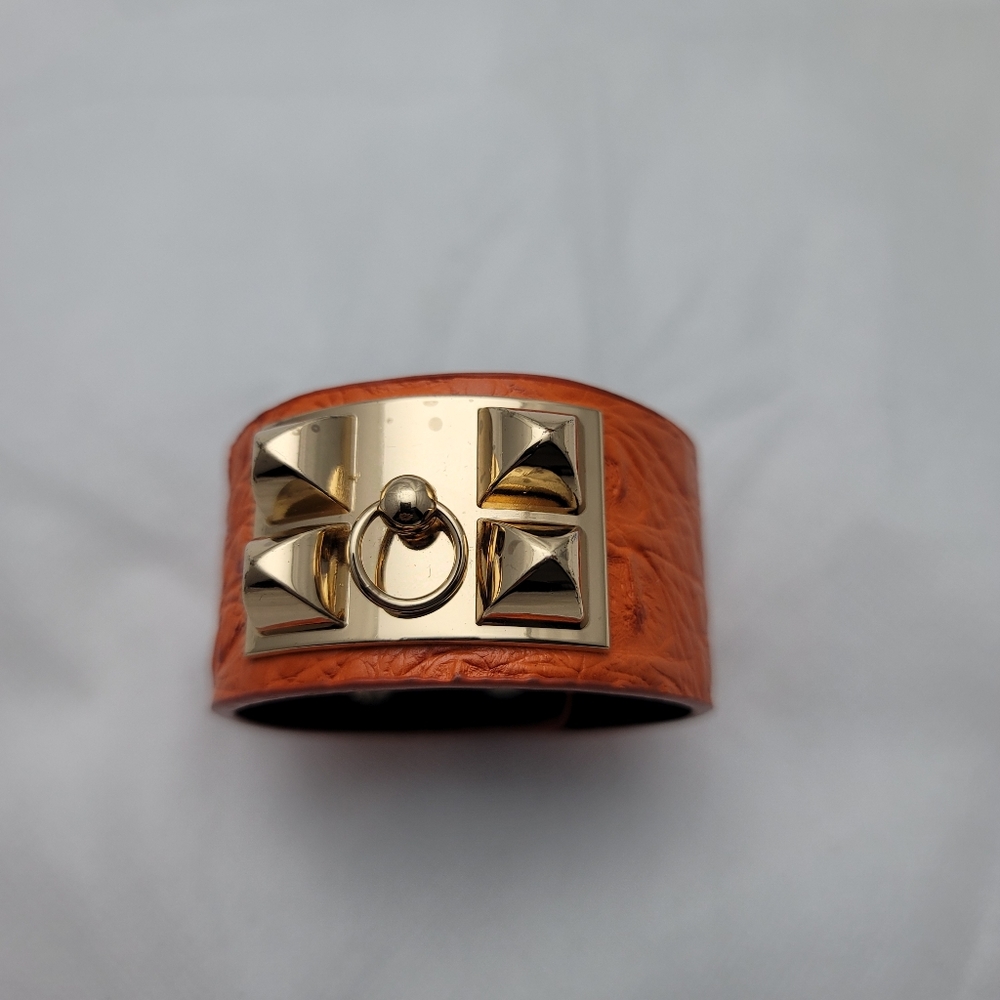 Faux Alligator Gold Stud Medor Style Bracelet - Picture 2 of 5